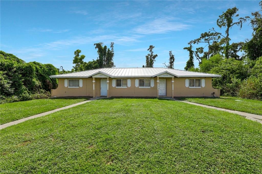 17434 17436 Carnegie Cir, Fort Myers, FL 33967