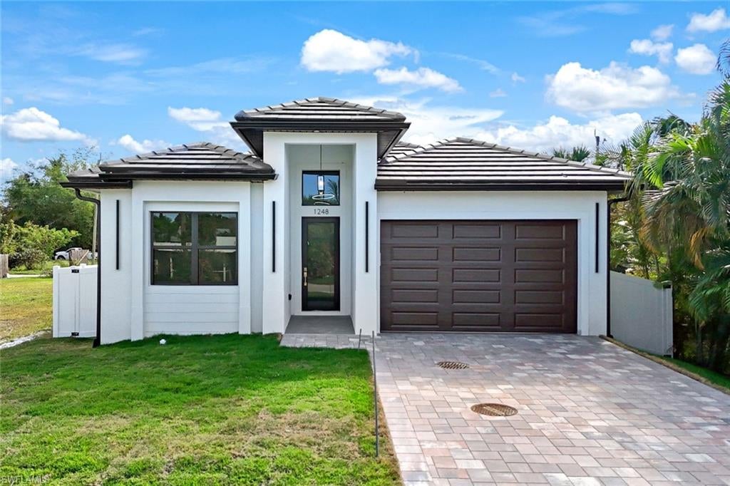 1248 Trail Terrace Dr, Naples, FL 34103 photo