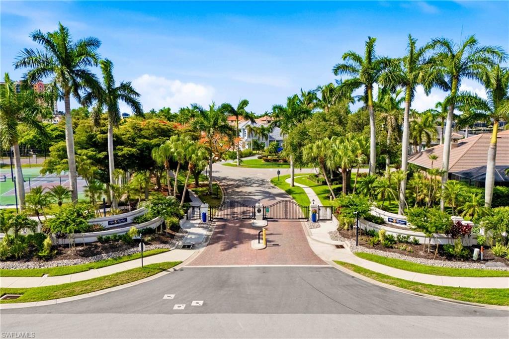 1817 Lagoon Ln, Cape Coral, FL 33914 photo