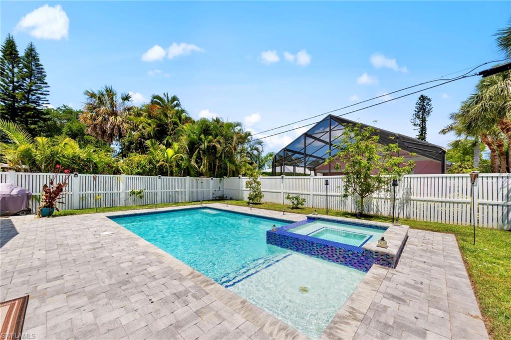 861 97 Ave, Naples, FL 34108 photo