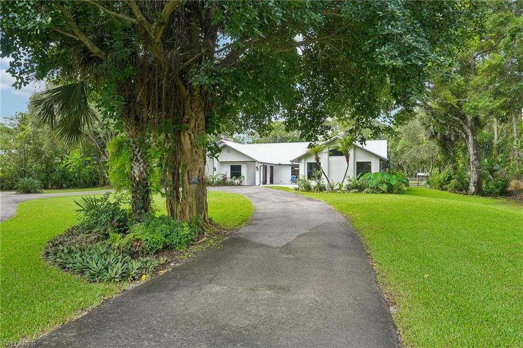 4980 Tamarind Ridge Dr, Naples, FL 34119 photo