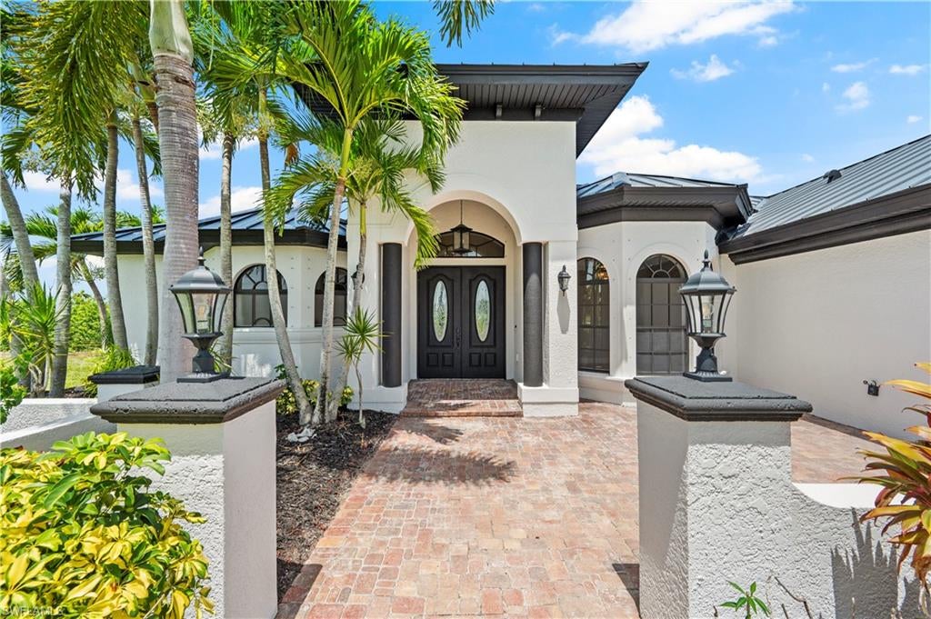 506 32 Pl, Cape Coral, FL 33993