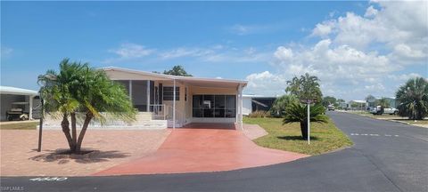 Manufactured Home in BONITA SPRINGS FL 4680 Pago Pago LN.jpg