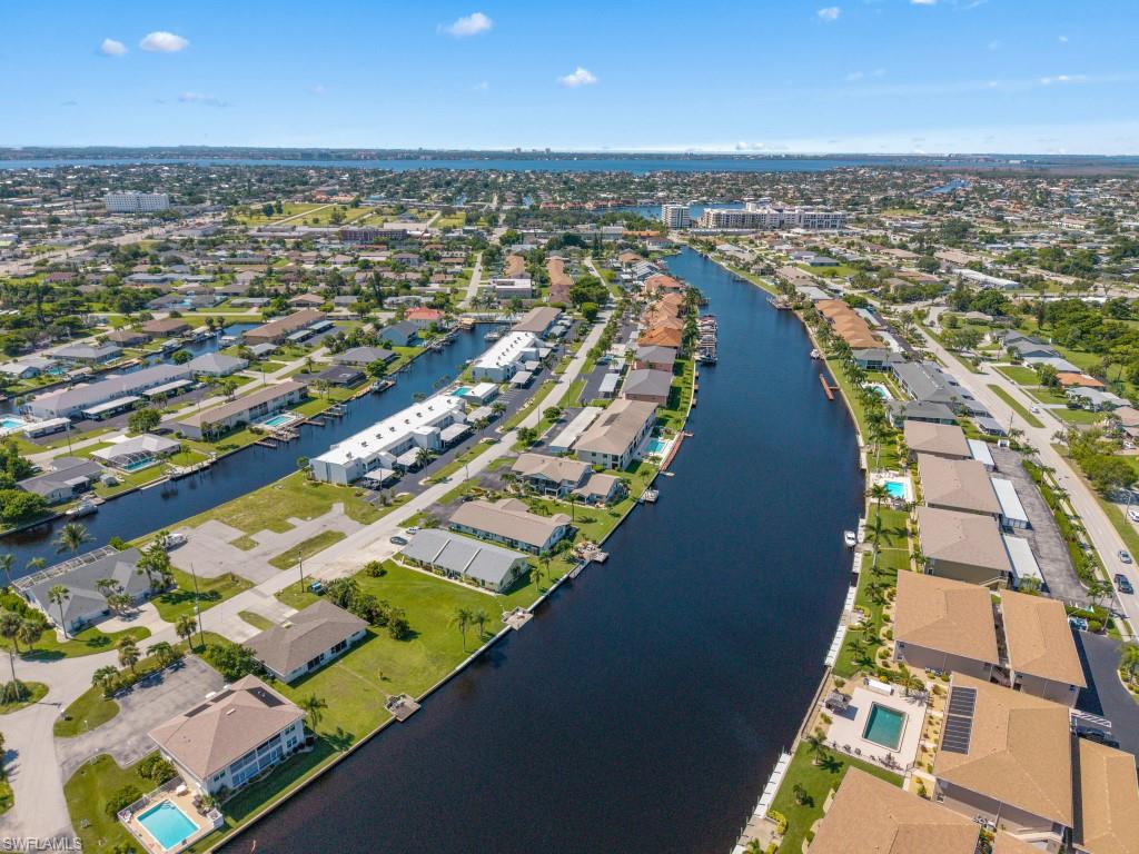 4520 SE 5 Pl, Cape Coral, FL 33904 photo