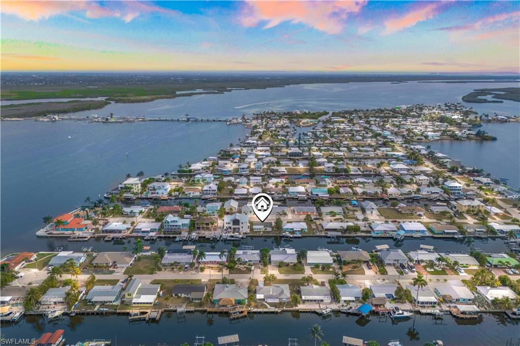 2742 Bruce St, Matlacha, FL 33993