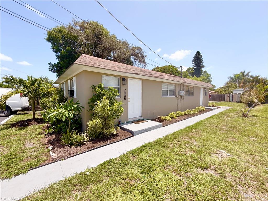 2485 Bayside St, Naples, FL 34112