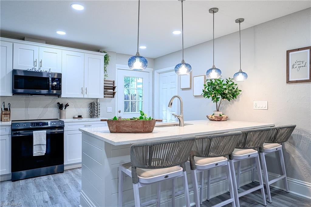 810 103 Ave, Naples, FL 34108 photo