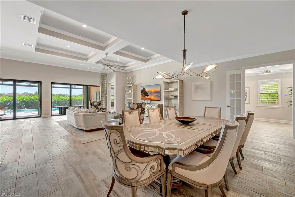 9574 Everglades Dr, Naples, FL 34120 photo