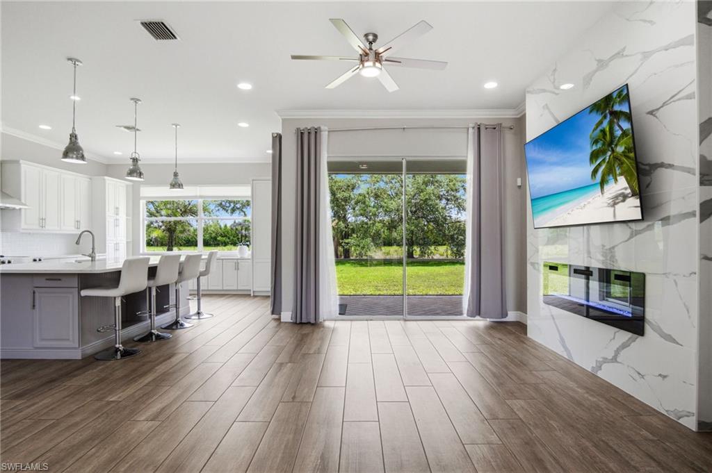 661 Grand Rapids Blvd, Naples, FL 34120 photo