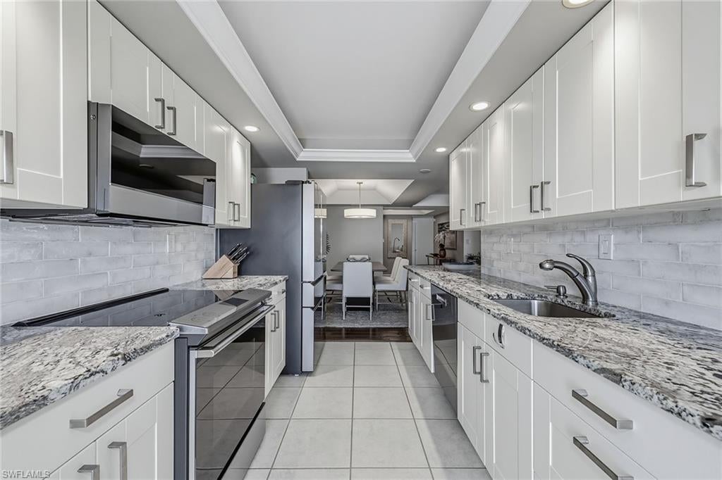 3430 Gulf Shore Blvd #6 J, Naples, FL 34103 photo