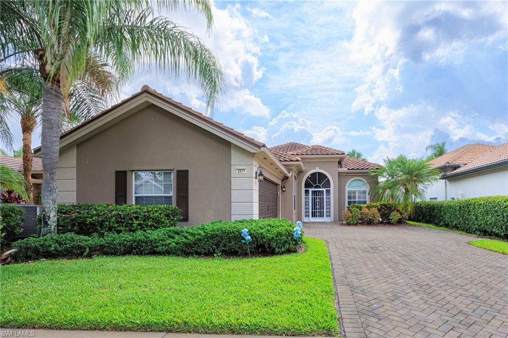 2271 Heydon Cir, Naples, FL 34120 photo