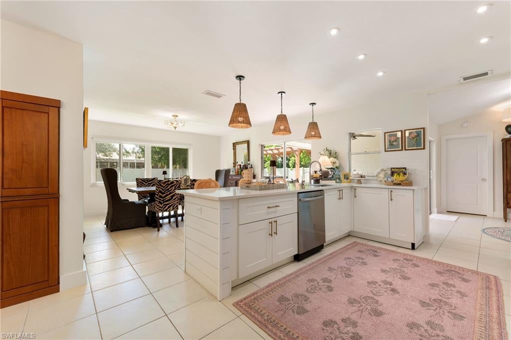 178 Westwood Dr, Naples, FL 34110 photo