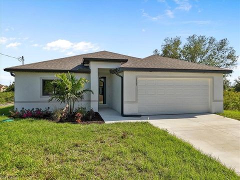 Single Family Residence in LEHIGH ACRES FL 2609 59th ST.jpg