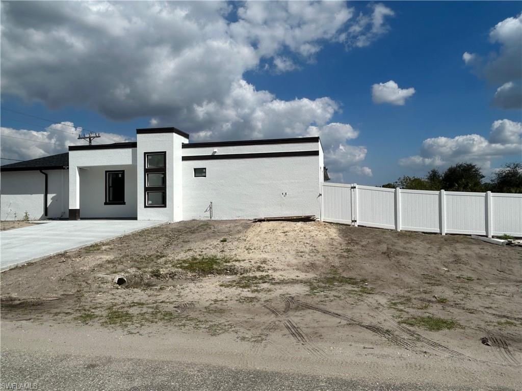 836 838 Milwaukee Blvd, Lehigh Acres, FL 33974 photo