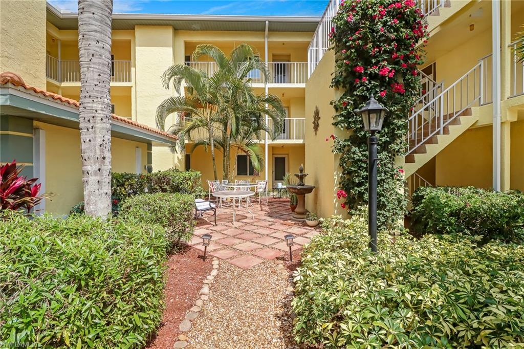 1001 Foxfire Ln #109, Naples, FL 34104 photo