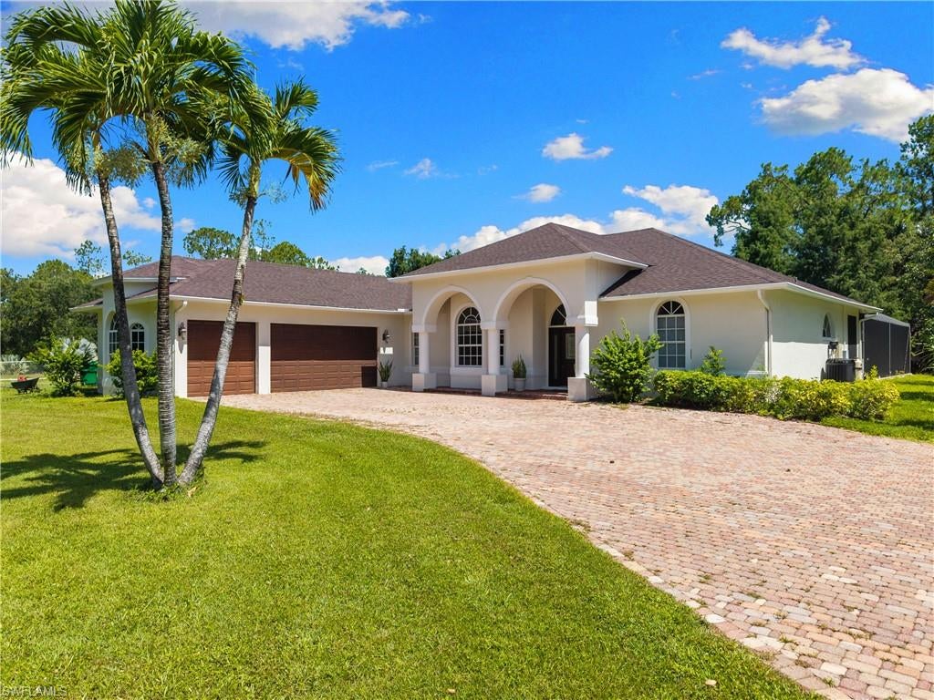 6521 Livingston Woods Ln, Naples, FL 34109 photo
