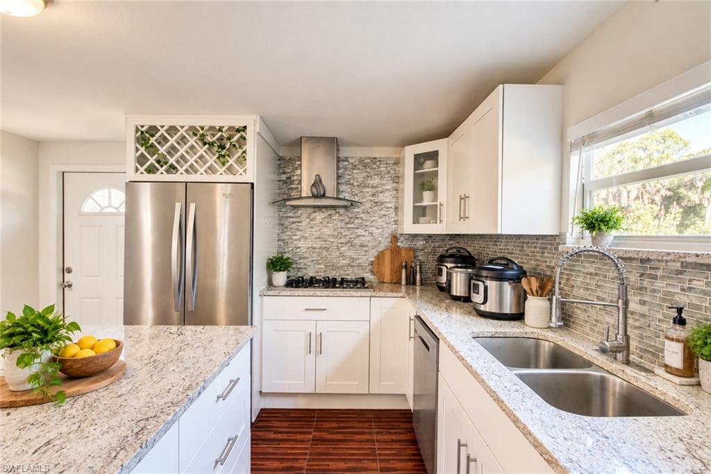 1221 19 St, Naples, FL 34117 photo
