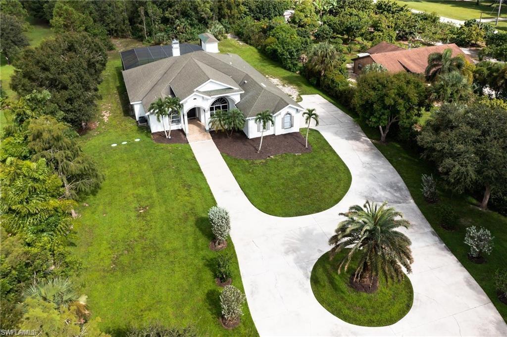 160 Logan Blvd, Naples, FL 34119 photo