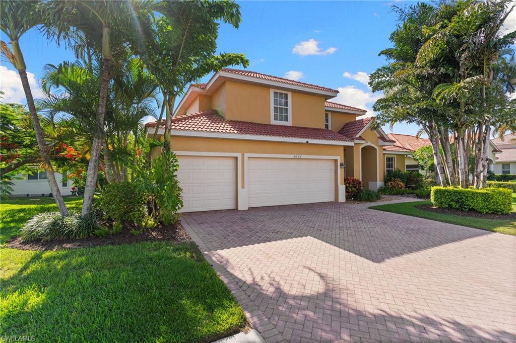 5005 Pond Dr, Naples, FL 34104 photo