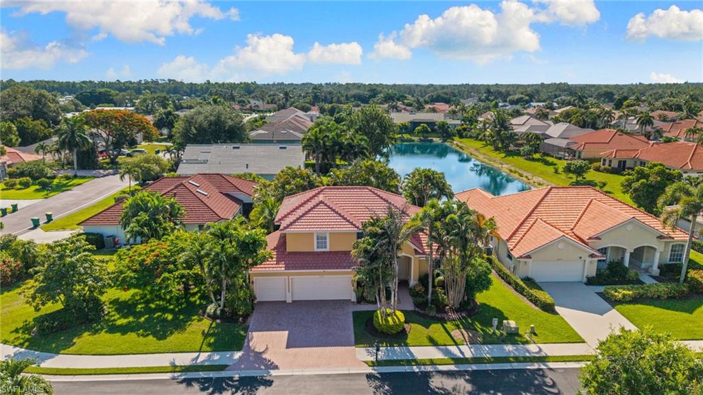 5005 Pond Dr, Naples, FL 34104 photo