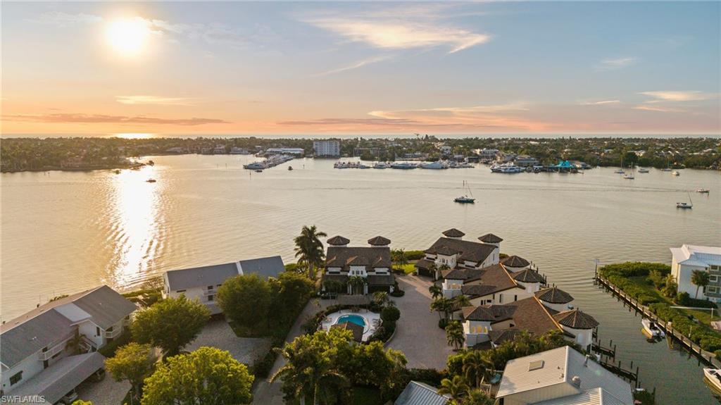 1301 Chesapeake Ave, Naples, FL 34102