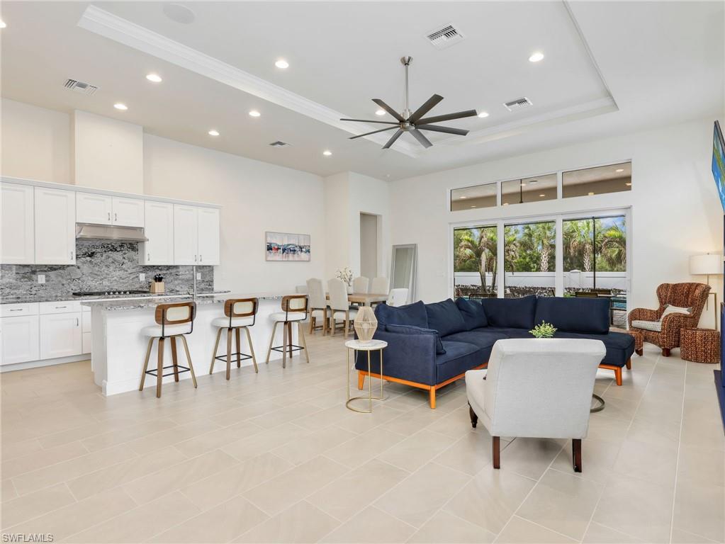 9288 Cayman Dr, Naples, FL 34114 photo