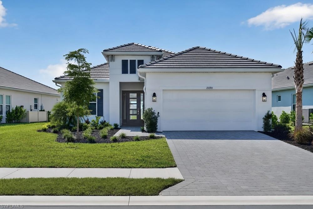 15690 Genova Dr, Naples, FL 34114 photo