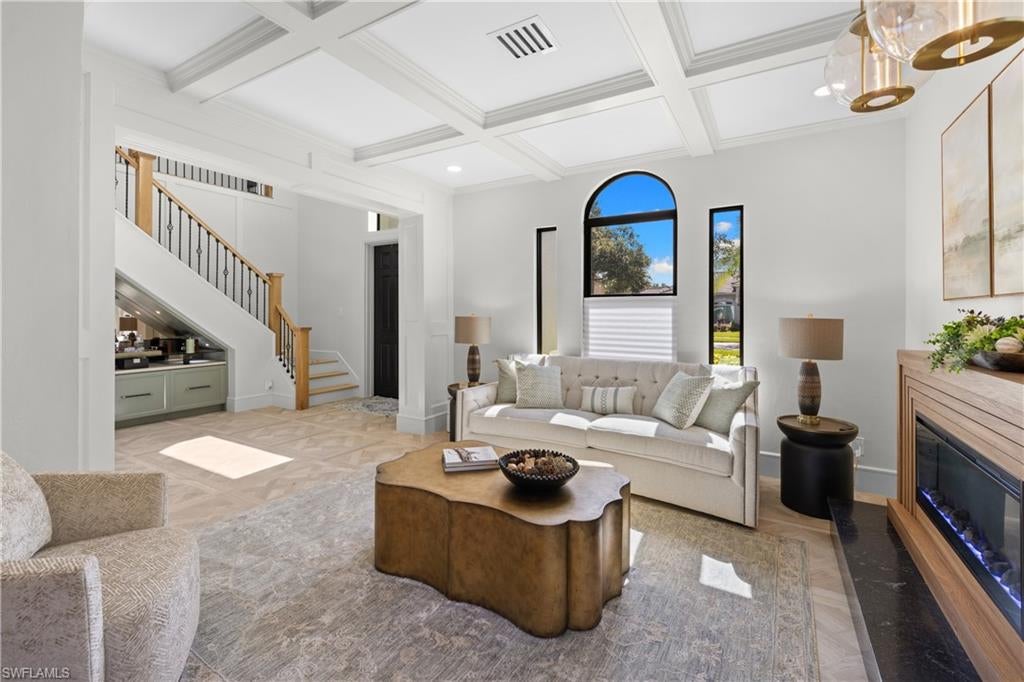 14590 Indigo Lake Cir, Naples, FL 34119 photo