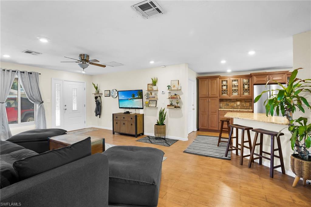 350 Columbus Way, Marco Island, FL 34145 photo