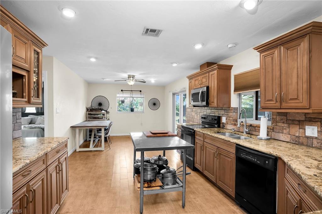 350 Columbus Way, Marco Island, FL 34145 photo