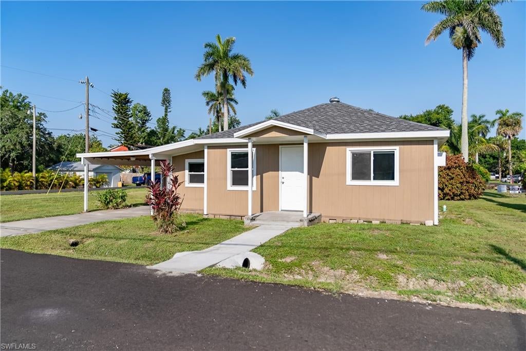 1157 4 Way, North Fort Myers, FL 33903