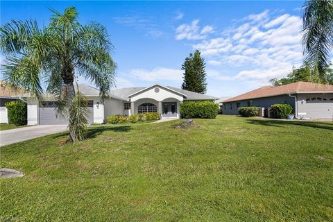 Single Family Residence in FORT MYERS FL 17511 Caloosa Trace CIR.jpg