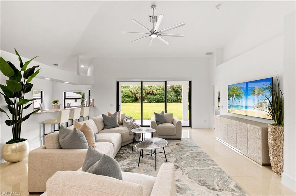 221 10 St, Naples, FL 34117 photo