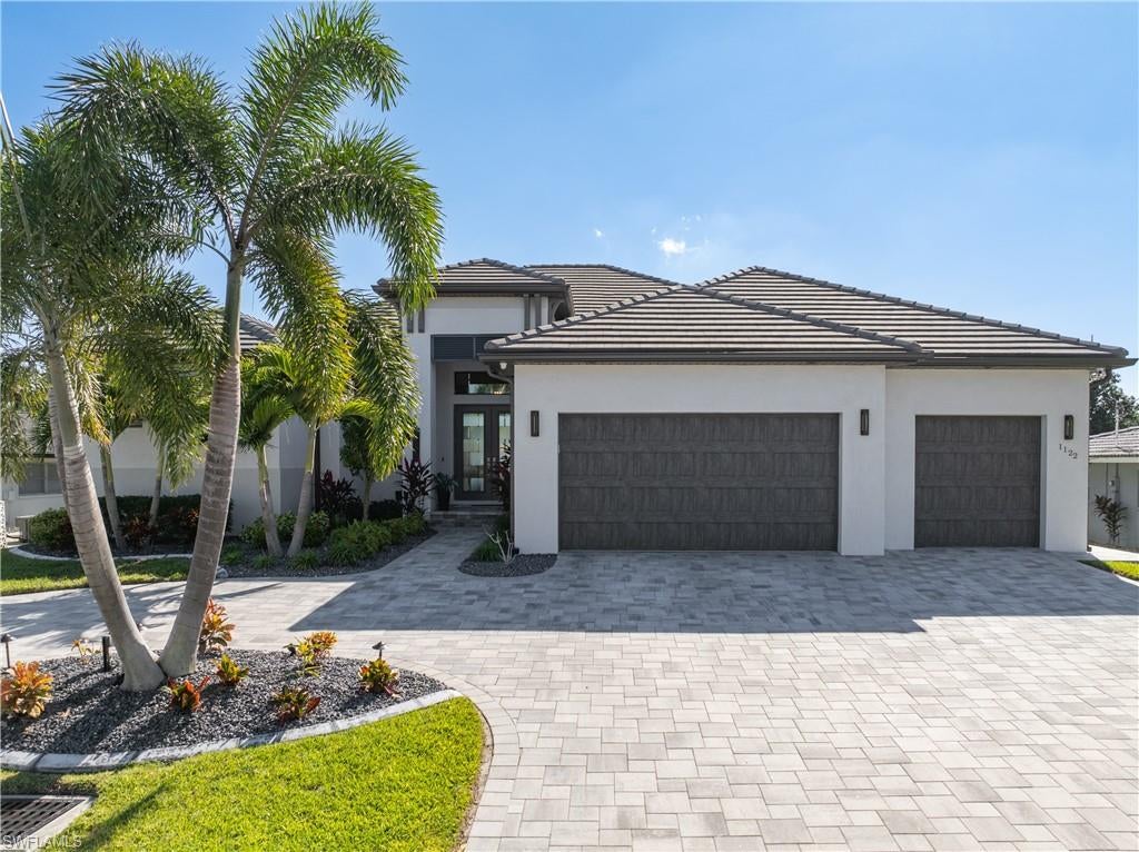 1122 Lucerne Ave, Cape Coral, FL 33904 photo