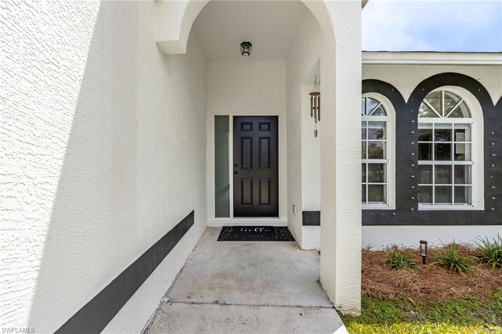 570 22 St, Naples, FL 34120 photo