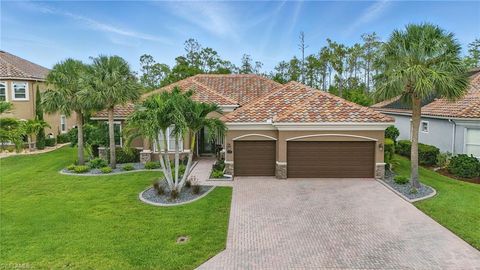 Single Family Residence in ESTERO FL 20934 Torre Del Lago ST.jpg