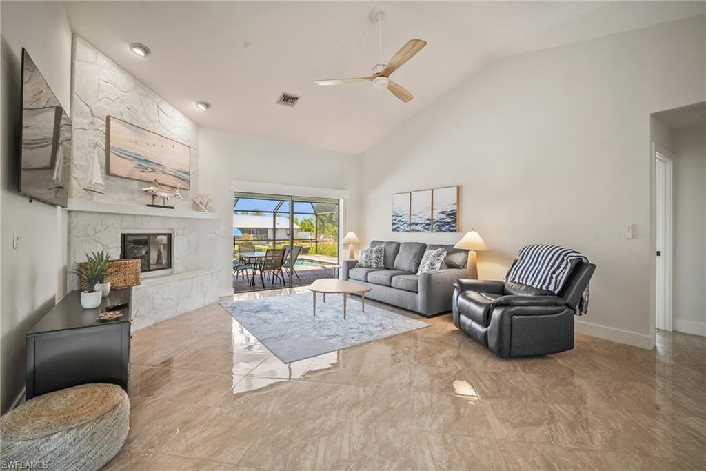 20640 Porthole Ct, Estero, FL 33928 photo