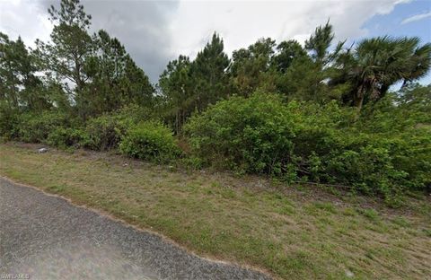  in LEHIGH ACRES FL 816 Fitch AVE.jpg