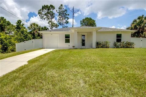 Single Family Residence in LEHIGH ACRES FL 157 Karlow AVE.jpg