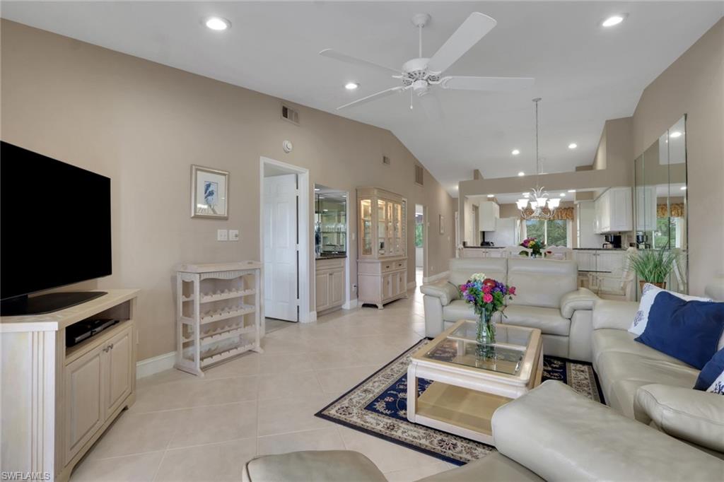 400 Fox Haven Dr #4310, Naples, FL 34104 photo