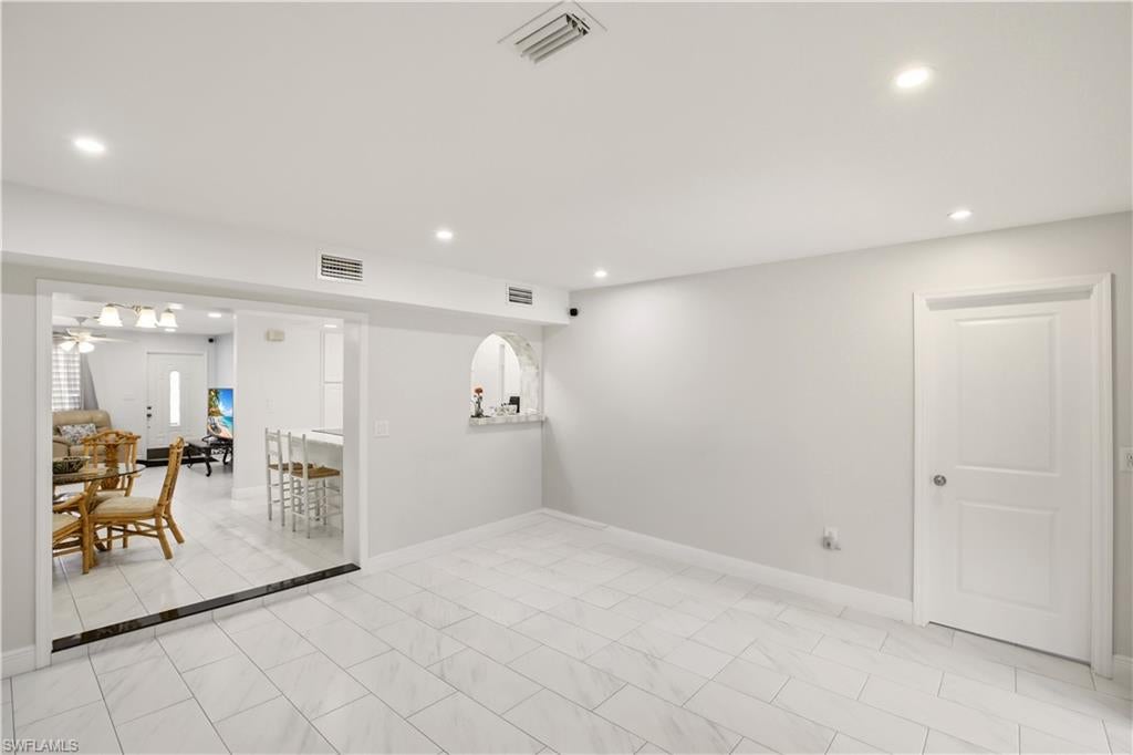 1736 Bonnie Ct, Fort Myers, FL 33901 photo
