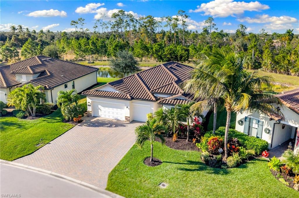 4698 Abaca Cir, Naples, FL 34119