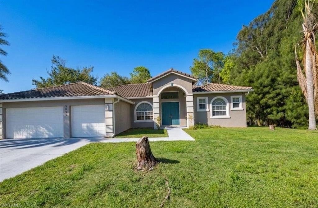 3935 10 Ave, Naples, FL 34120