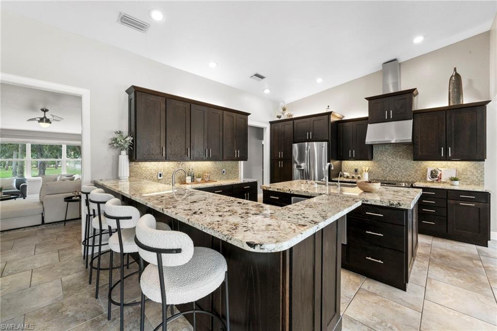 681 15 St, Naples, FL 34117 photo