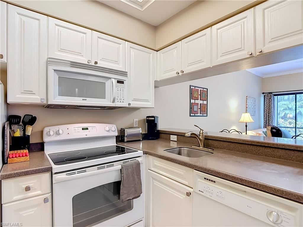 3323 Olympic Dr #716, Naples, FL 34105 photo