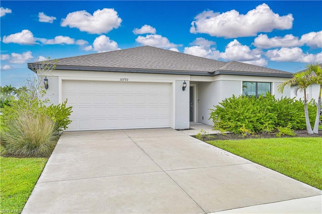 10792 Firebush Cir, North Fort Myers, FL 33917 photo