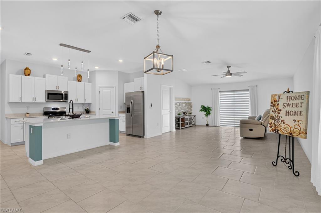 17742 Paradiso Way, North Fort Myers, FL 33917 photo