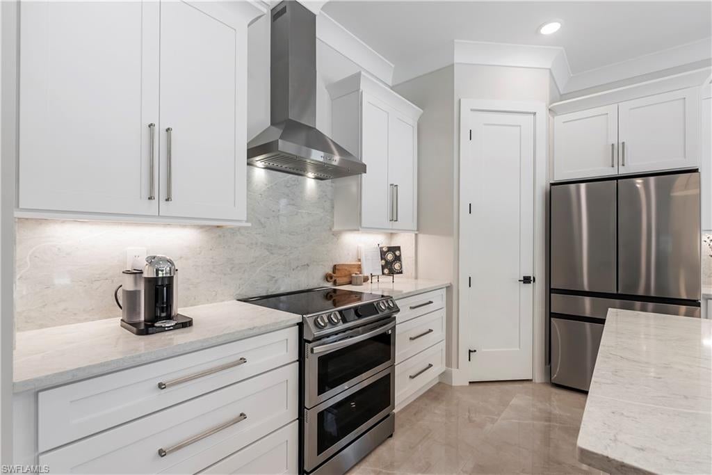 240 Allamanda Way, Naples, FL 34114 photo