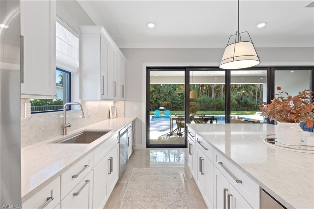 240 Allamanda Way, Naples, FL 34114 photo
