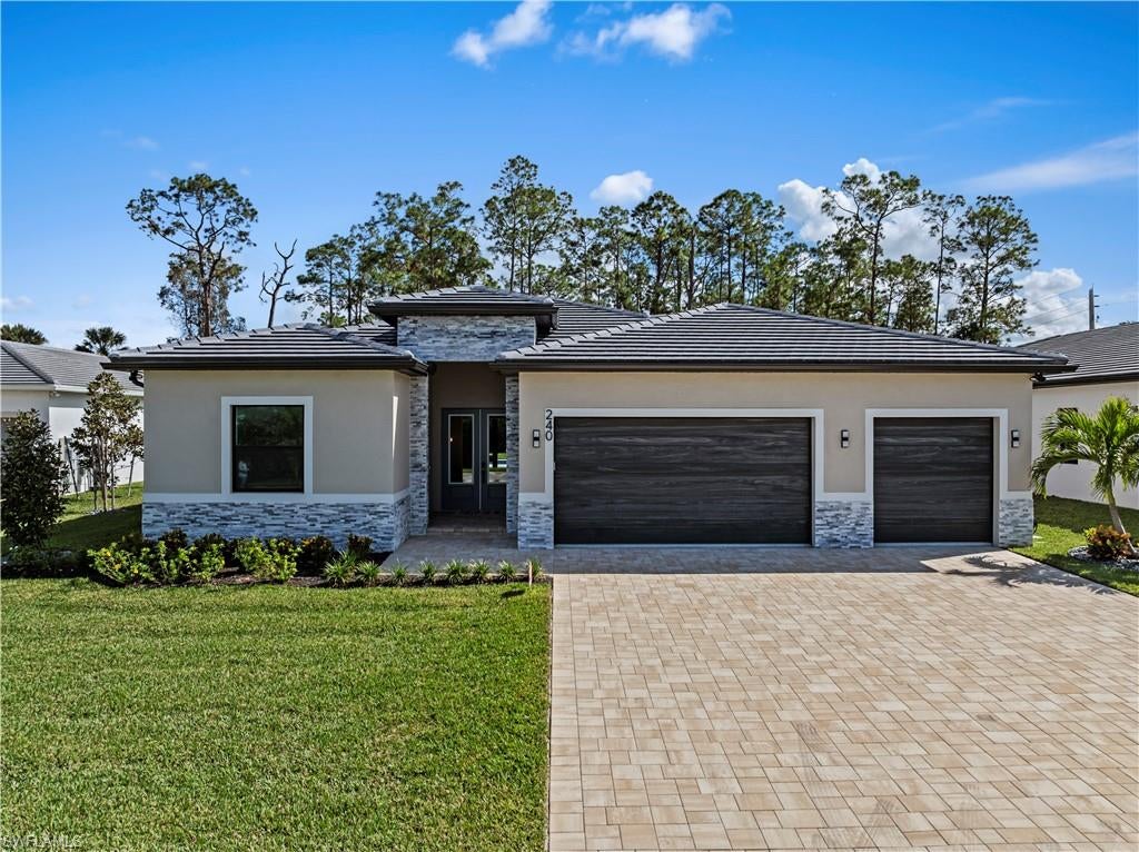 240 Allamanda Way, Naples, FL 34114 photo